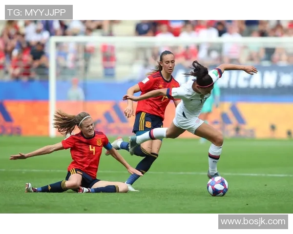 足球巨星风采全景展示精彩瞬间与奋斗历程的完美结合