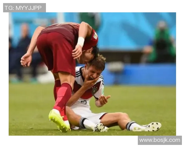 当足球巨星情绪失控怒吼全场激情与挫败交织瞬间震撼人心